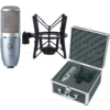 AKG kondenzatorski mikrofon P220, črn