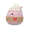 Squishmallows: Jenny, pomežikajoča, svetlo roza latte 20 cm