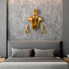Wallity Zidna dekoracija Man Coming Out Of Wall, 50 x 20 x 80 cm, Zlatne boje