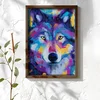 WallXpert uramljena MDF slika NAL011-46, vuk u ljubičastim, plavim i žutim potezima boje, 35,5 x 47 cm