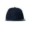 RICH BITCH ČRNA SNAPBACK KAPA