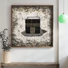 WallXpert uramljena MDF slika DOS030-70, Kaba u Meki na crno-zlatnoj apstraktnoj pozadini, 70 x 70 cm