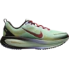 Nike Tekaški copati Vomero 18