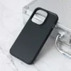 Torbica Defender Carbon za iPhone 15 Pro 6.1 crna