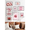 WallXpert set od 8 manjih uramljenih slika Çgs-054, retro motivi u roze i crvenoj – pin-up žena, usne, trešnje, tulipani i karte, crni ram