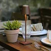 Zafferano LED namizna svetilka na baterije Poldina micro, rjavo-rdeča, IP65 - Sodobni - Aluminij