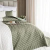 shumee Pregrinjalo HERRINGBONE sivo-zeleno 170x210 cm - Eleganca in stil v vaši spalnici