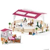 SCHLEICH Set sa arenom za jahanje i štalom