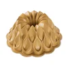 Pekač za šarkelj krona Crown Bundt® zlata Nordic Ware