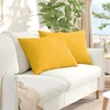 Jastučići za sofu 2 pcs Svijetlo žuta 70 x 50 cm