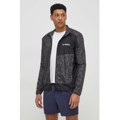 Vetrovka adidas TERREX rjava barva