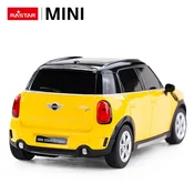 Licencirani avto na daljinsko upravljanje  1:24 Mini Countryman RASTAR - rumena