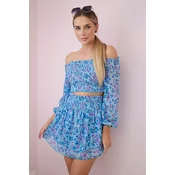 Set with blue flowers