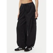 adidas Hlače iz tkanine Corduroy 3S Cargo KQ6429 Črna Relaxed Fit