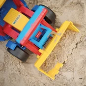 Velikanski traktor nakladalnik rdeče rumen 66009