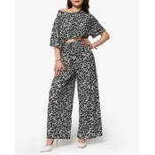 Resti White womens pleated set with black flowers - Clothing