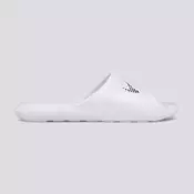PAPUCE NIKE VICTORI ONE M