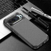 Maska Carbon Defender za Google Pixel 10 Pro crna