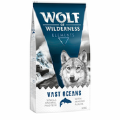 12kg Wolf of Wilderness + 100g Snack Explore the Wide Acres piletina gratis! - Blue River - losos (poluvlažna)