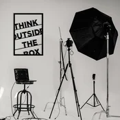 Wallity Zidna dekoracija Think Outside The Box, 50 x 70 cm, Crna