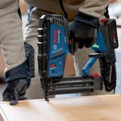 Bosch Akumulatorski pištolj za eksere GNH 18V-50 M solo L 0601482401