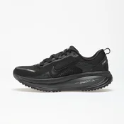 Nike Tekaški copati Vomero 18
