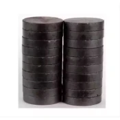 Črna magnet - 10 mm, 50 kosov