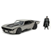 Avtomobilček Batman Batmobile 2022 Comic Con Jada kovinski z odpirajočimi vrati in figurica Batman dolžina 19 cm 1:24
