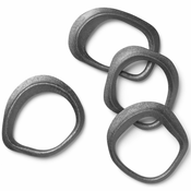 Obroč za prtičke FLOW 7 cm, set 4 kosov, črna, medenina, ferm LIVING