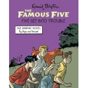 Famous Five Graphic Novel: Five Get Into Trouble