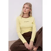 Trendyol Milla Ženska majica TWOAW26TS00019, Žuta