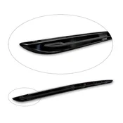 Decorative trunk door trim Nissan Juke 2020- (dark glossy)
