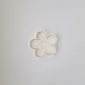 KREATIVNI SLATKIŠI Modla za kolace i ukrase Cvet, 8 cm, Bela