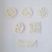 KREATIVNI SLATKIŠI Ljubavni pecati za ukrašavanje kolaca, 3.5- 4 cm, 6 komada, Beli