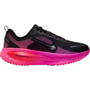 Nike Tekaški copati Vomero 18