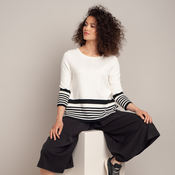 Ženski pulover kremne barve s kontrastnimi črnimi elementi 13909