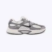NIKE Patike v5 rnr GG