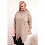 Plus size asimetrična bluza z zavihanimi rokavi