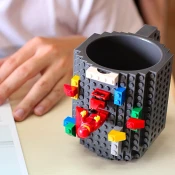 Skodelica lego