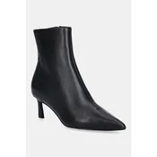 Usnjeni gležnarji Steve Madden Lulah