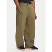 adidas Spodnji del trenirke Neuclassics JW5444 Zelena Loose Fit