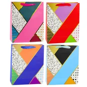 Papirnata poklon vrećica s geometrijskim uzorcima 32 x 26 x 12 cm
