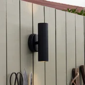 Globen Lighting stenska svetilka Hubble, črna, višina 21 cm IP44 - Dnevna soba/jedilnica - Aluminij