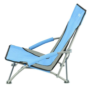 Udobna sklopiva stolica za kampiranje ili plažu