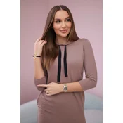 Dress with a tie at the neck mocca
