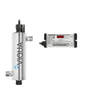 UV dezinfekcijski sistem VIQUA VH200 - 35 W - Kombinirani priključek 3/4 NN in 1 ZN - VIQUA Standard (30mJ/cm2): 2,0 m3/h (34 lit/min)Splošni standard (16mJ/cm2): 3,6 m3/h (60 lit/min)NSF/EPA standard (40 mJ/cm2): 1,6 m3/h (26 lit/min) - 9.000 h (1 leto) - 8,62 bar - DA - DA - DA - VIQUA™ ima 10-letno garancijo na reakcijsko komoro iz nerjavečega jekla, 1-letno garancijo na UV žarnice, kvarčn
