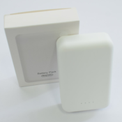 Power Bank Mag Charger 10000 mAh 22.5W bela