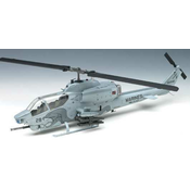 Model Kit helikopter 12116 - USMC AH-1W NTS UPDATE (1:35)