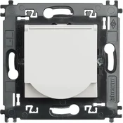 LIVIG LIGHT UTIČNICA S POKL. 2P+E/16A/250V 2M BIJELA N4141MAP#