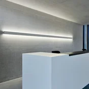 Ribag Metron LED svetilka, bela Dolžina 150 cm 3.000 K DALI - Študija/pisarna - bela mat, opal - Kovina